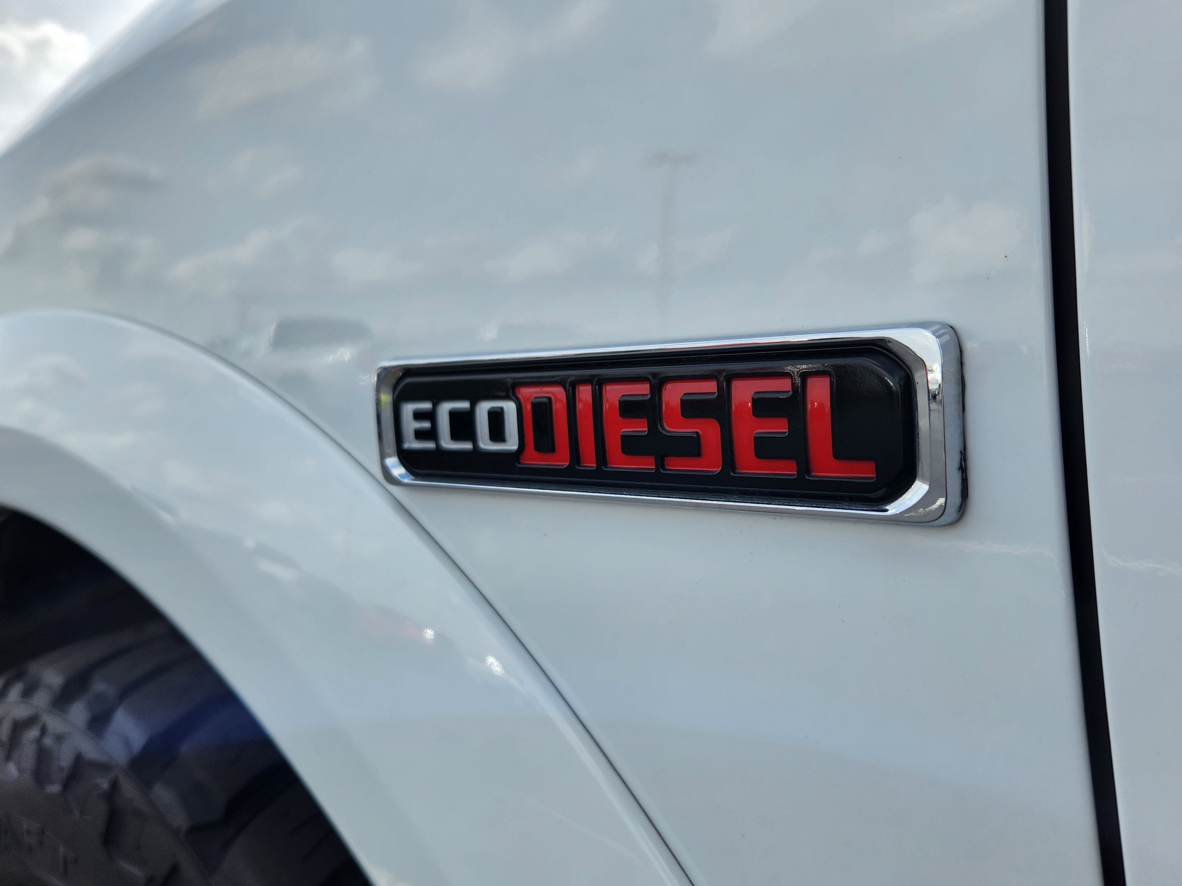 Used 2017 RAM 1500 Laramie w/ Convenience Group image 10