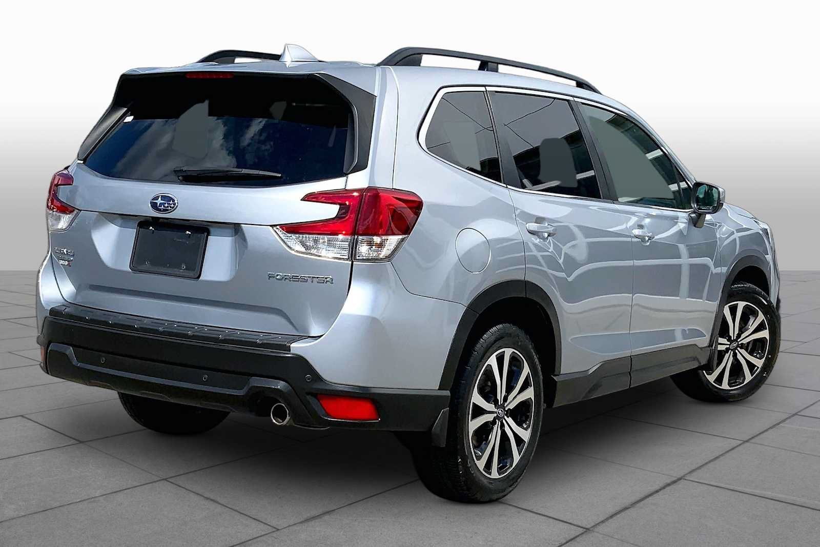 Used 2020 Subaru Forester Limited AWD/4WD image 13