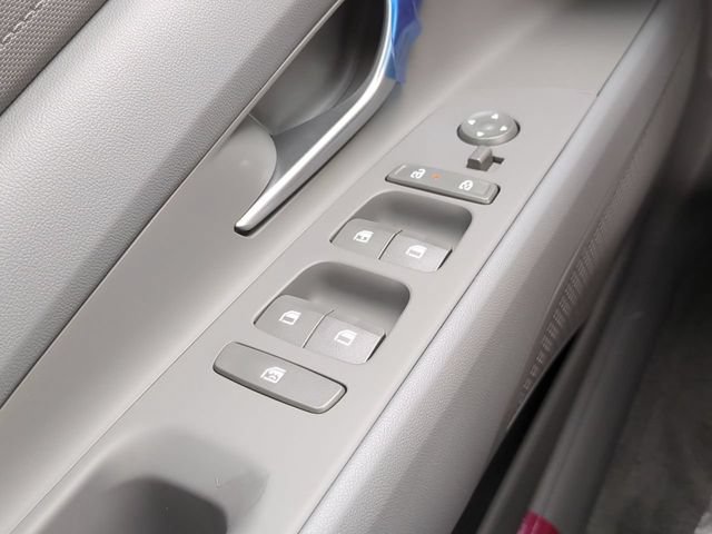 New 2026 Hyundai Elantra SE FWD image 21