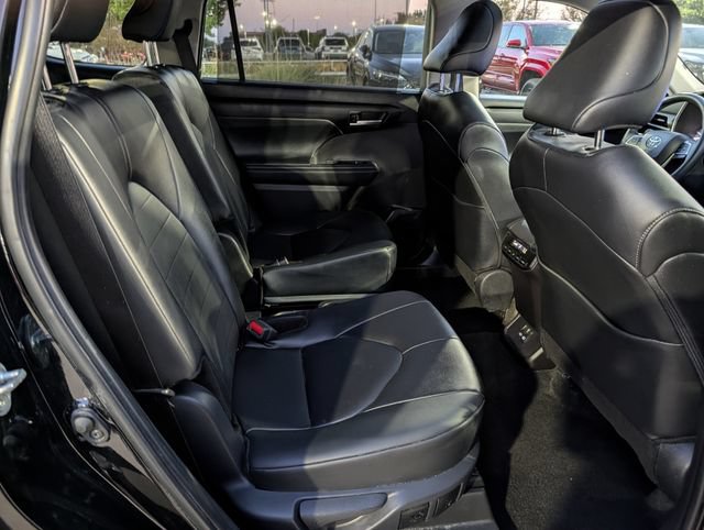 Used 2026 Toyota Highlander XLE AWD/4WD image 31