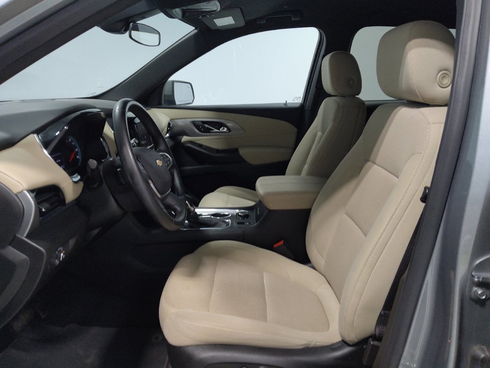 Used 2023 Chevrolet Traverse LT w/ LPO, Cargo Package AWD/4WD image 17