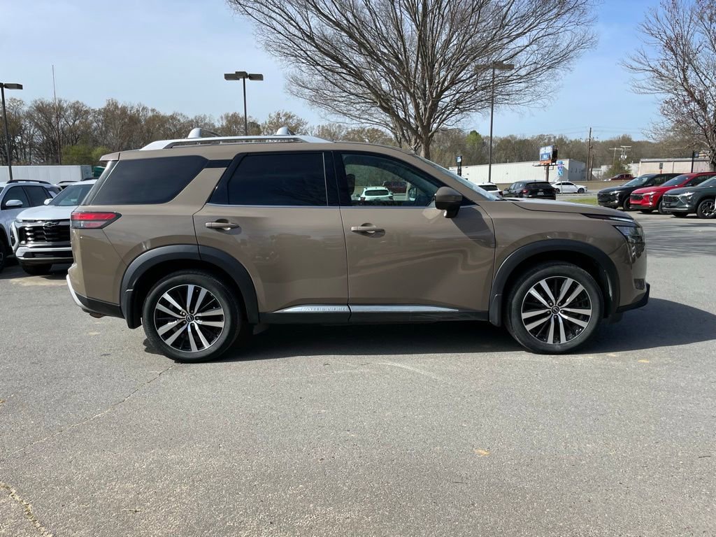 Used 2024 Nissan Pathfinder Platinum w/ Cargo Package FWD image 6