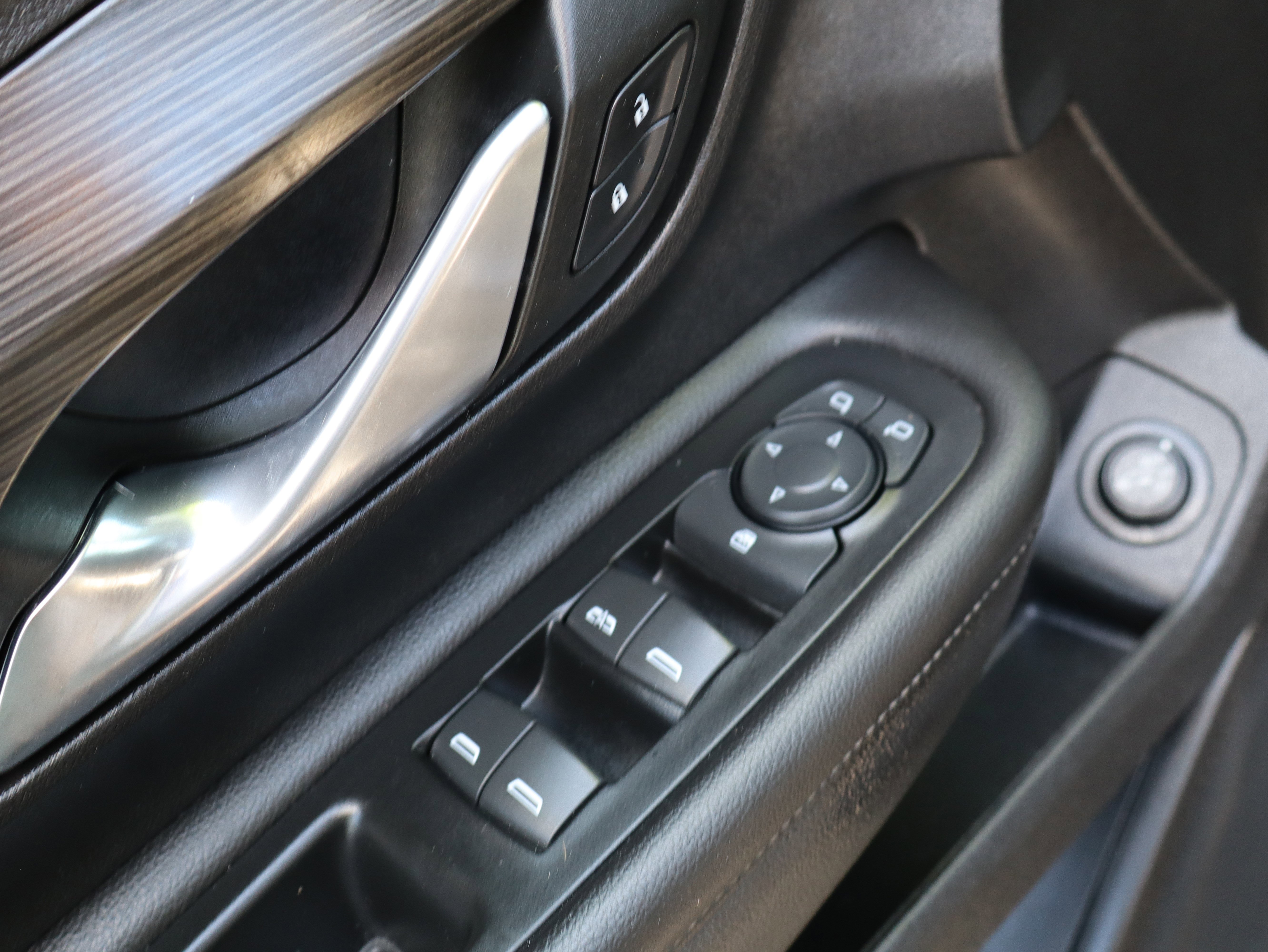Used 2022 GMC Terrain SLE w/ Driver Convenience Package image 20