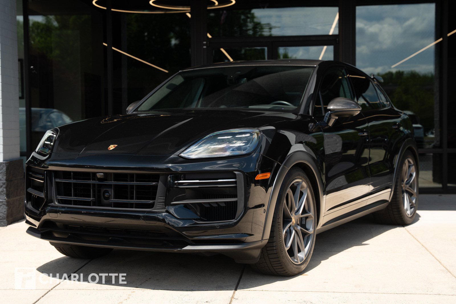 Used 2024 Porsche Cayenne Turbo GT AWD/4WD image 6