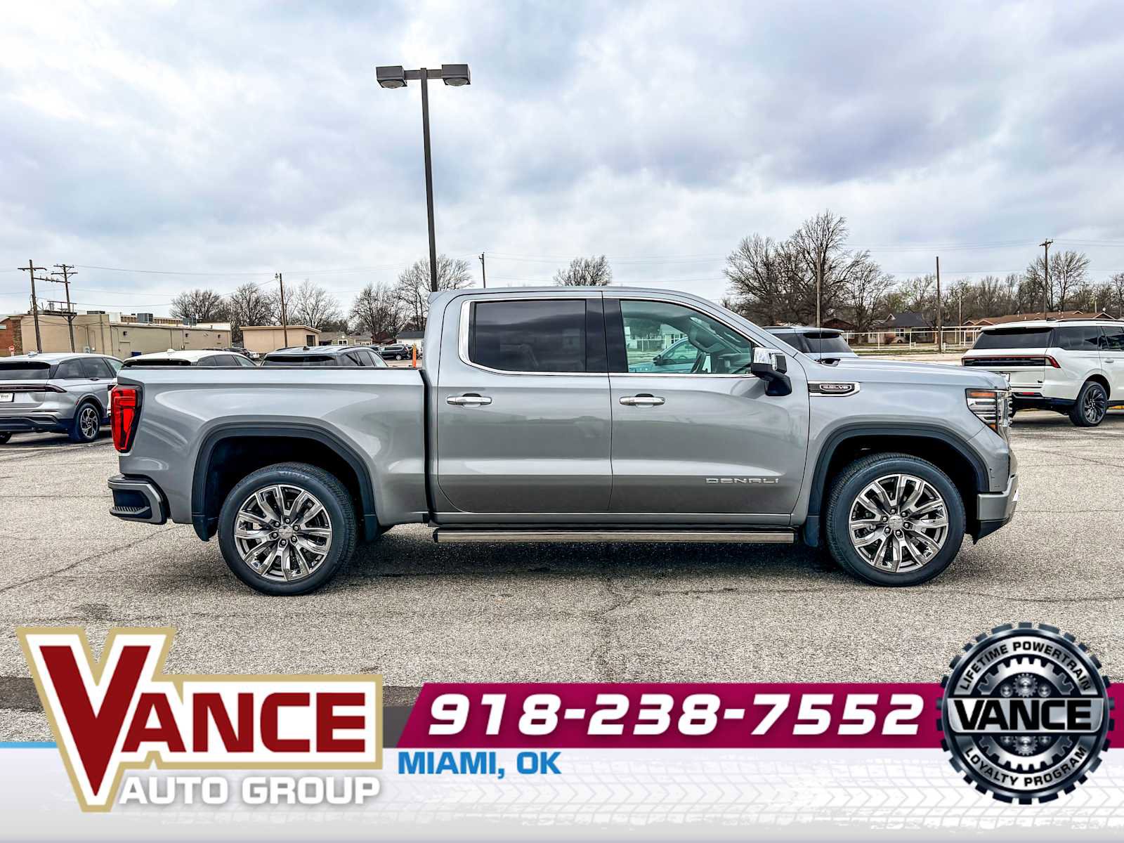 Used 2024 GMC Sierra 1500 Denali w/ Denali Reserve Package AWD/4WD image 8