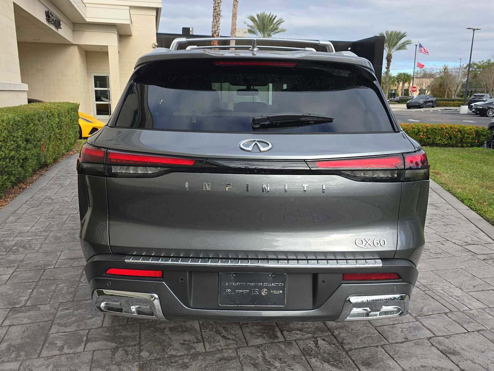 Used 2022 INFINITI QX60 Sensory w/ Cargo Package image 5