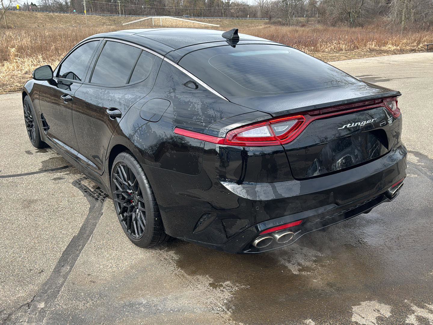 Used 2021 Kia Stinger GT1 image 3