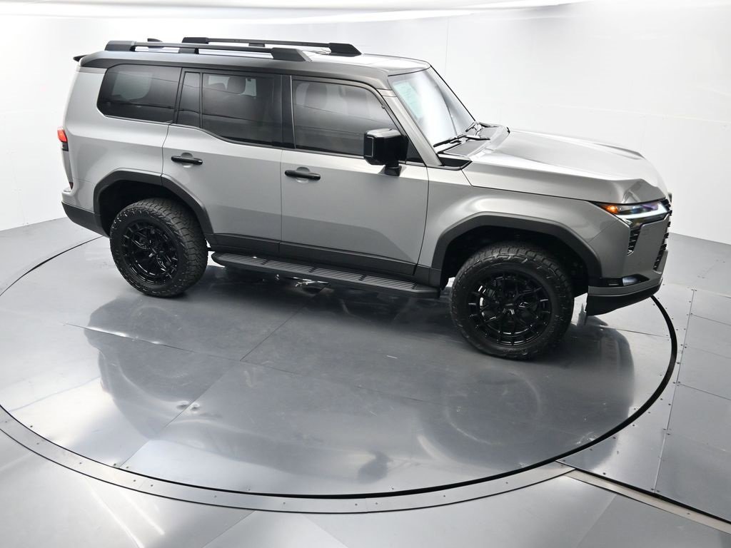 Used 2025 Lexus GX 550 image 41