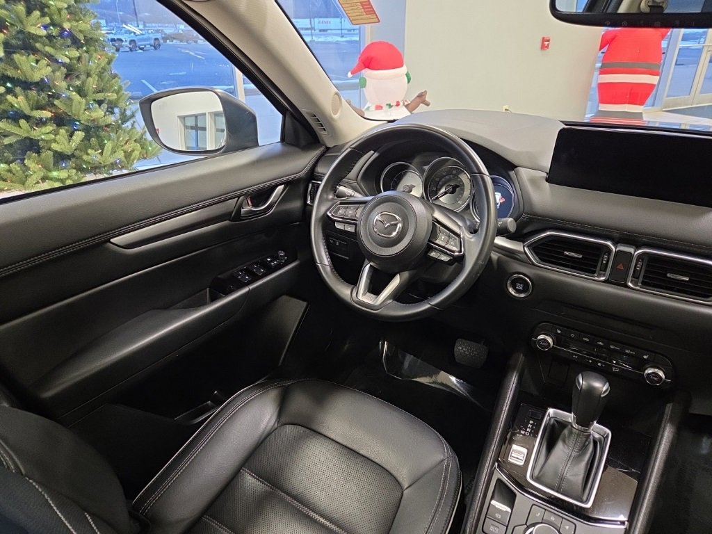 Used 2025 MAZDA CX-5 AWD 2.5 S w/ Preferred Package image 17