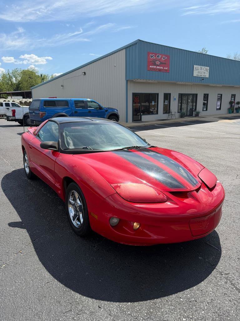 Used 2002 Pontiac Firebird Coupe w/ Opt Pkg RWD image 1