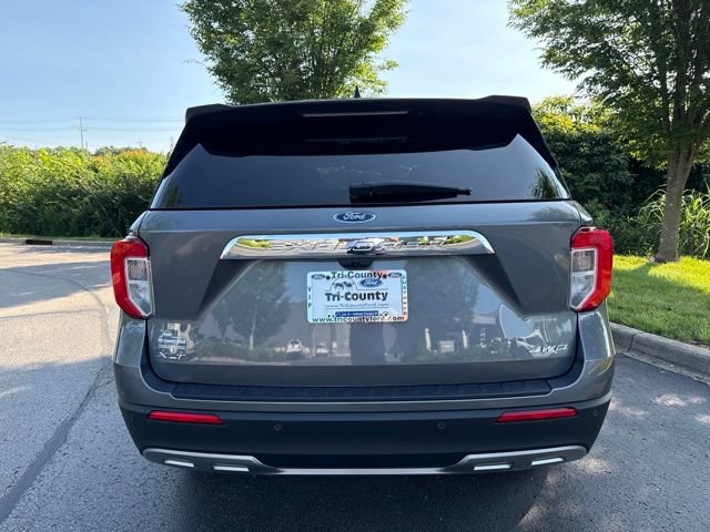 Used 2024 Ford Explorer XLT w/ Equipment Group 202A AWD/4WD image 7
