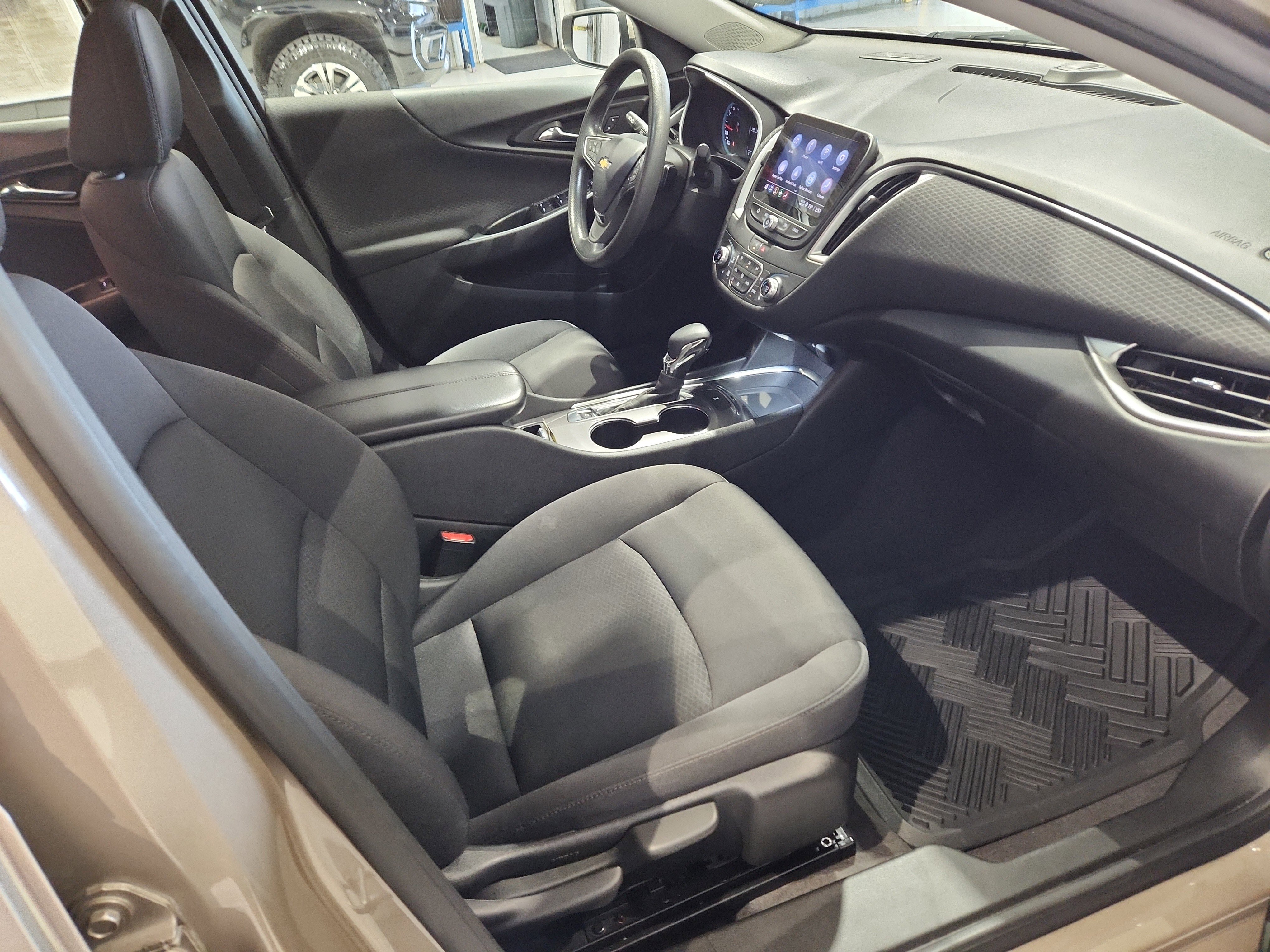Certified 2023 Chevrolet Malibu LT image 16