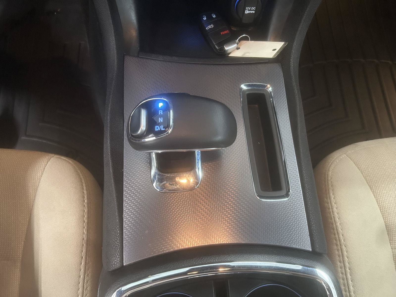 Used 2014 Dodge Charger SE RWD image 19