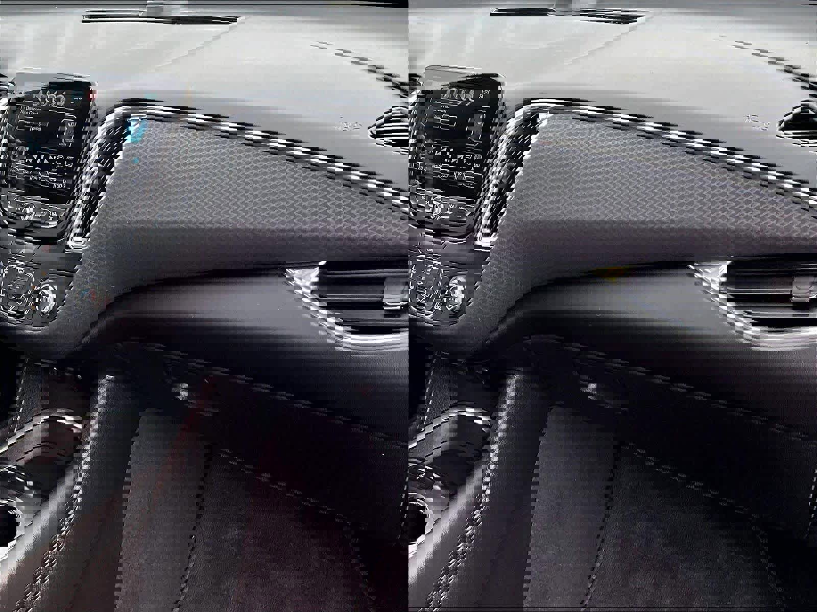 Used 2016 Chevrolet Malibu LT image 21