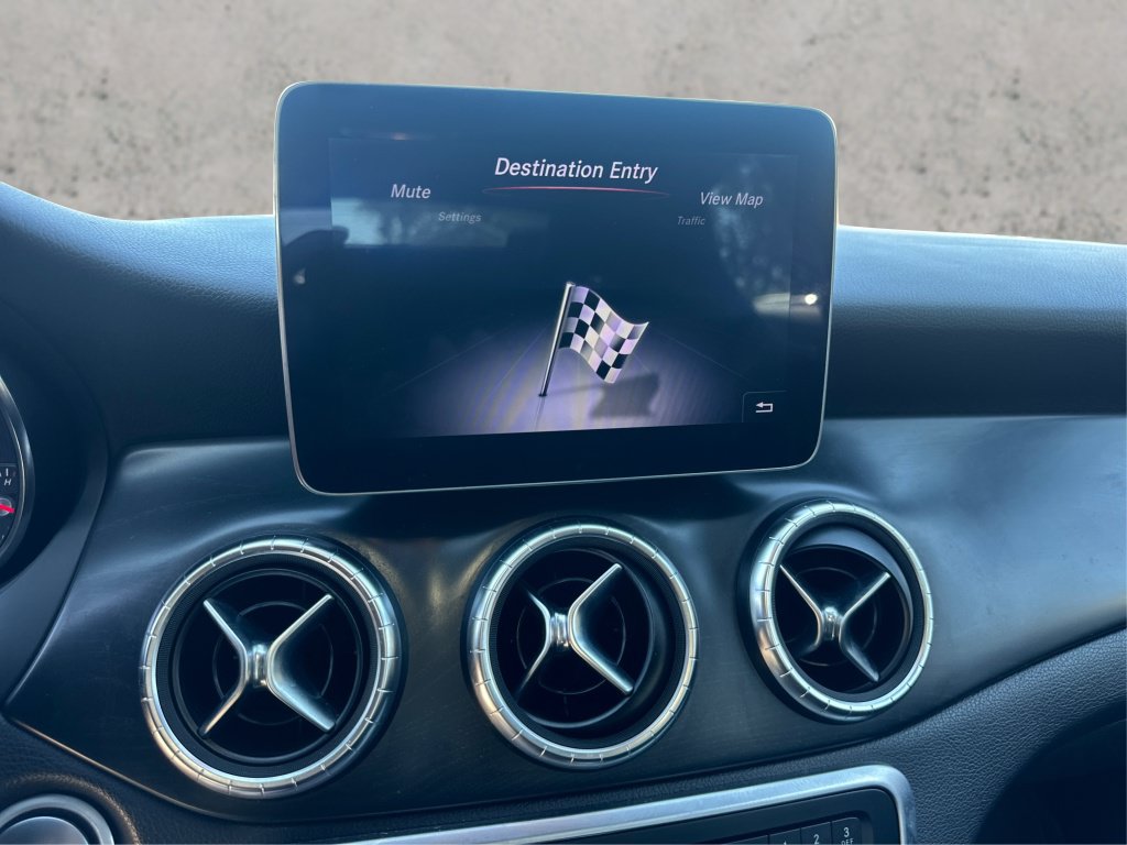 Used 2018 Mercedes-Benz CLA 250 4MATIC image 23