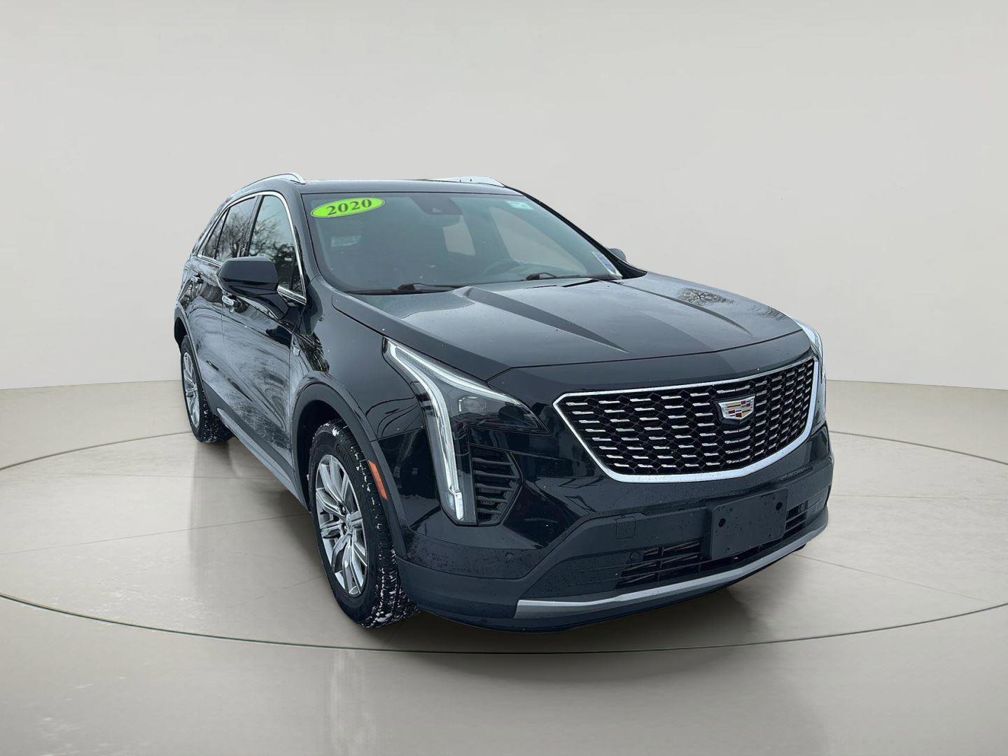 Used 2020 Cadillac XT4 Premium Luxury image 1