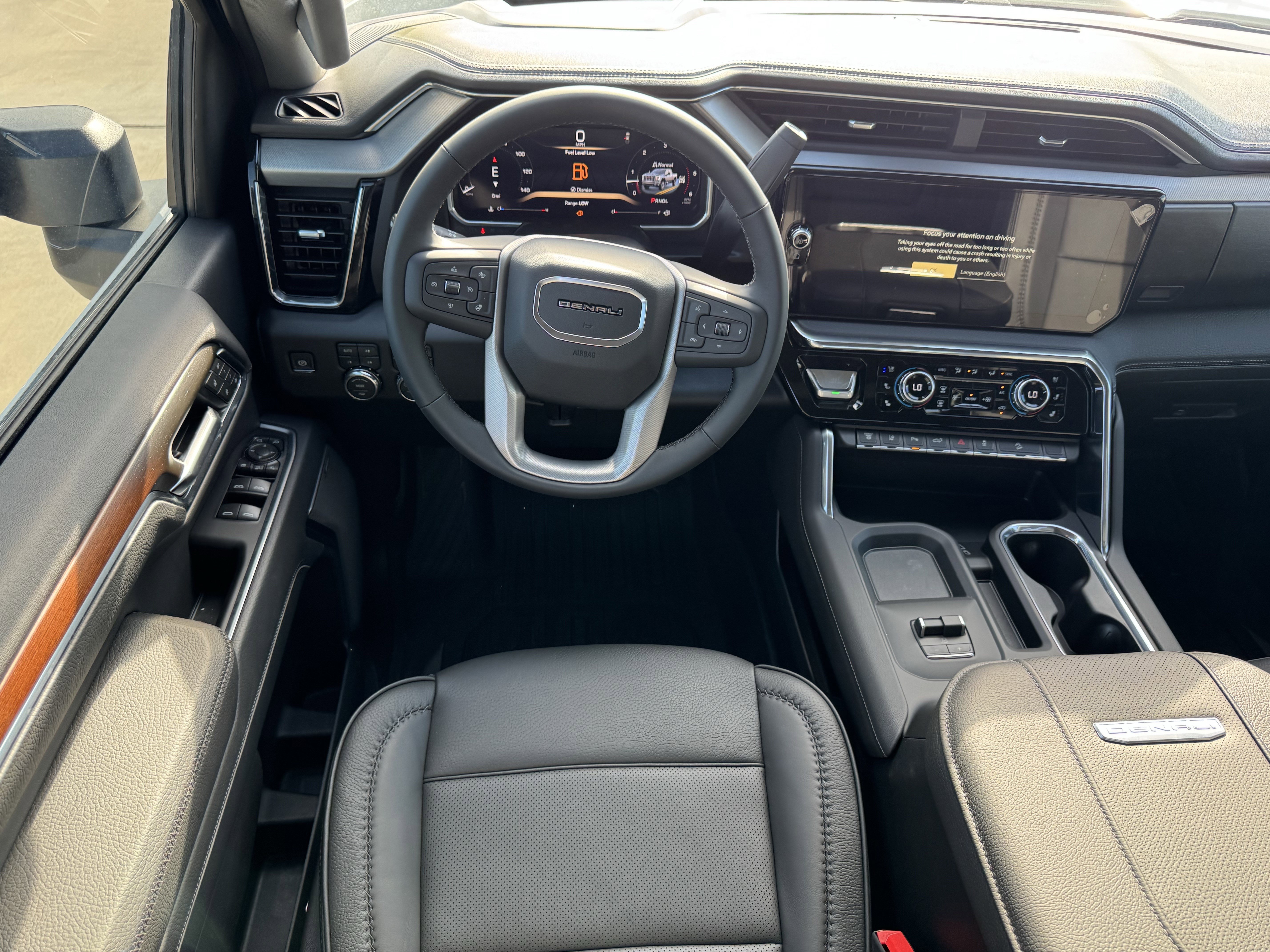 New 2026 GMC Sierra 2500 Denali w/ Technology Package AWD/4WD image 14