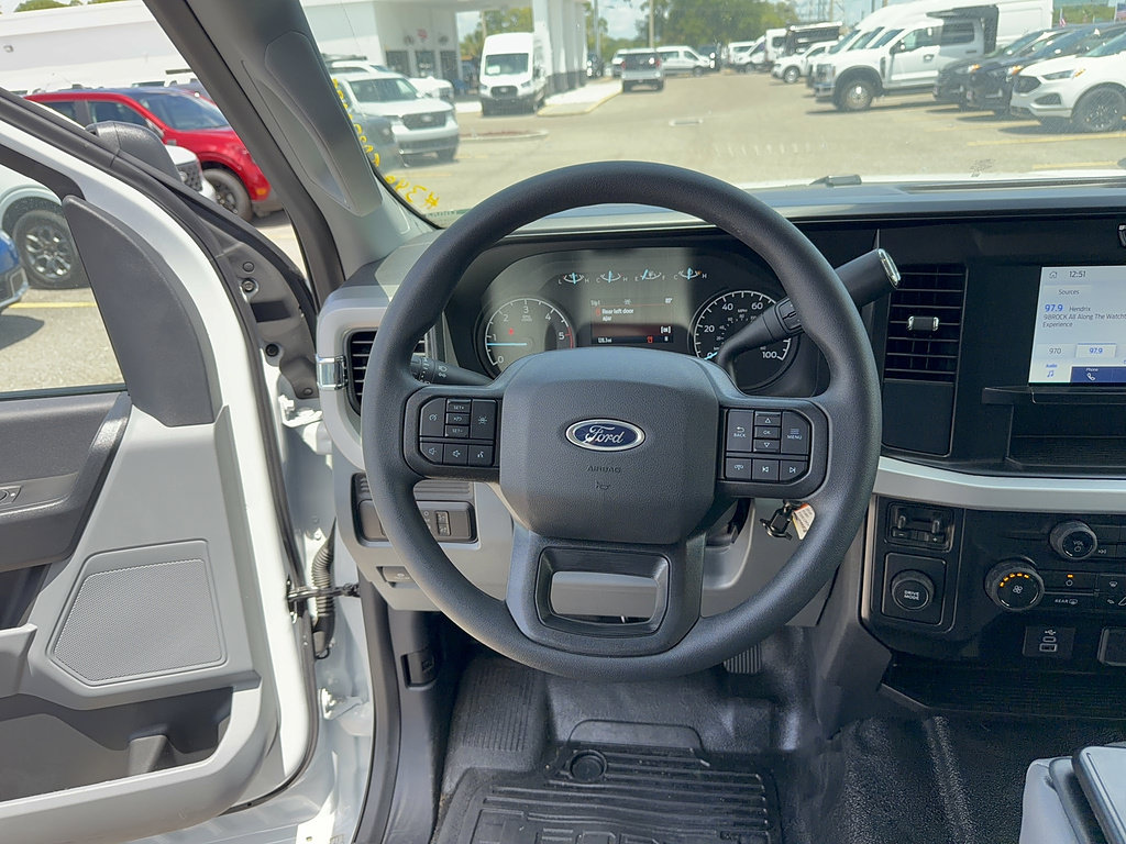 New 2026 Ford F350 XL w/ XL Chrome Package RWD image 39