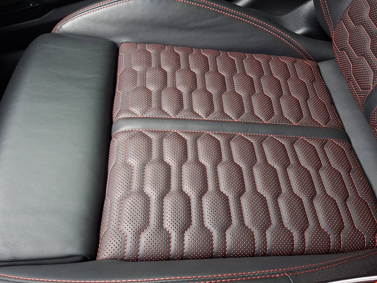 Used 2024 Audi RS 6 performance image 26