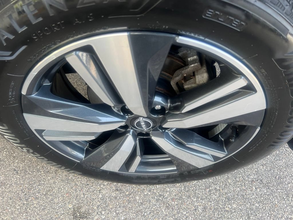 Certified 2023 Nissan Rogue SL FWD image 44