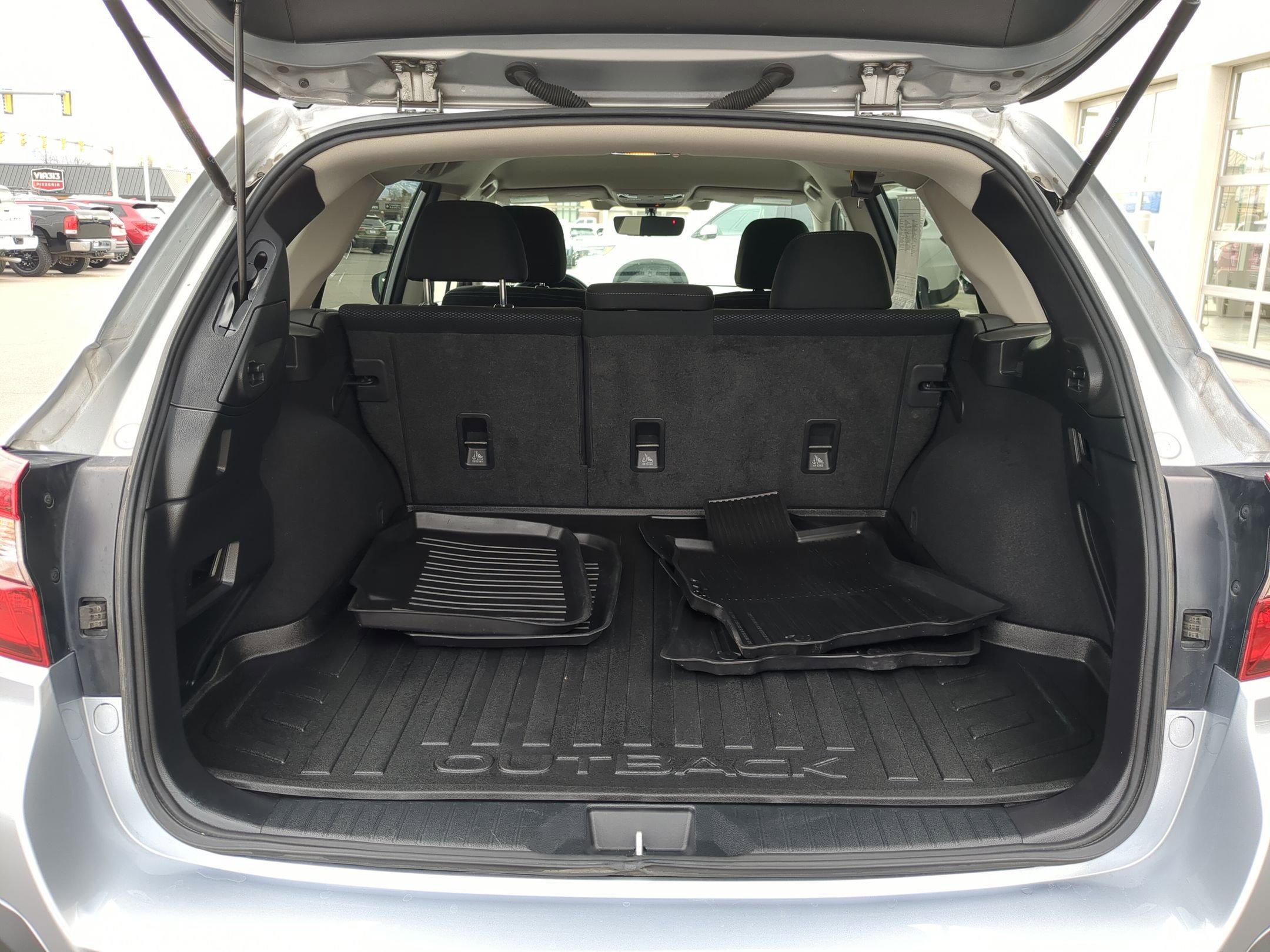 Used 2019 Subaru Outback 2.5i Premium image 30