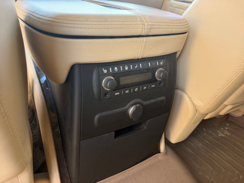 Used 2007 Cadillac Escalade AWD w/ Information Package image 33
