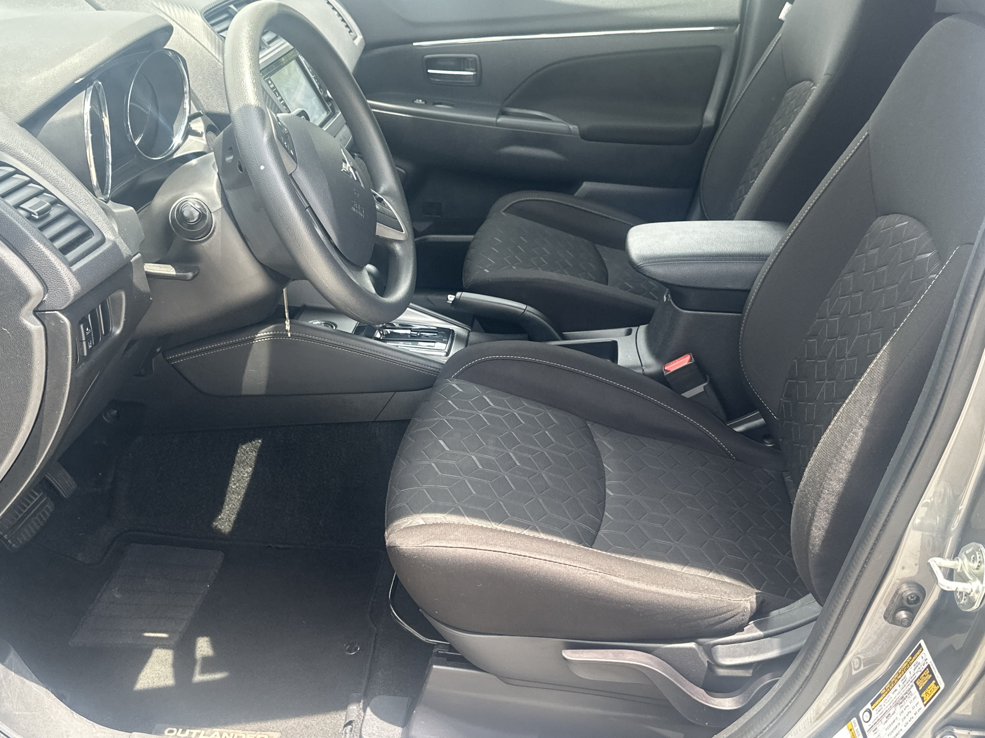 Used 2024 Mitsubishi Outlander Sport ES AWD/4WD image 9
