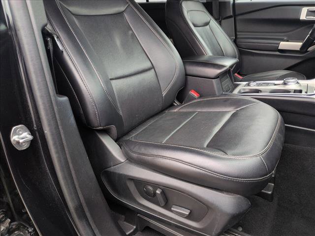 Used 2021 Ford Explorer Limited w/ Equipment Group 301A AWD/4WD image 20