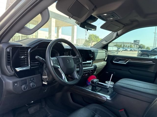 Used 2025 Chevrolet Silverado 1500 RST w/ Texas Edition Plus RWD image 5