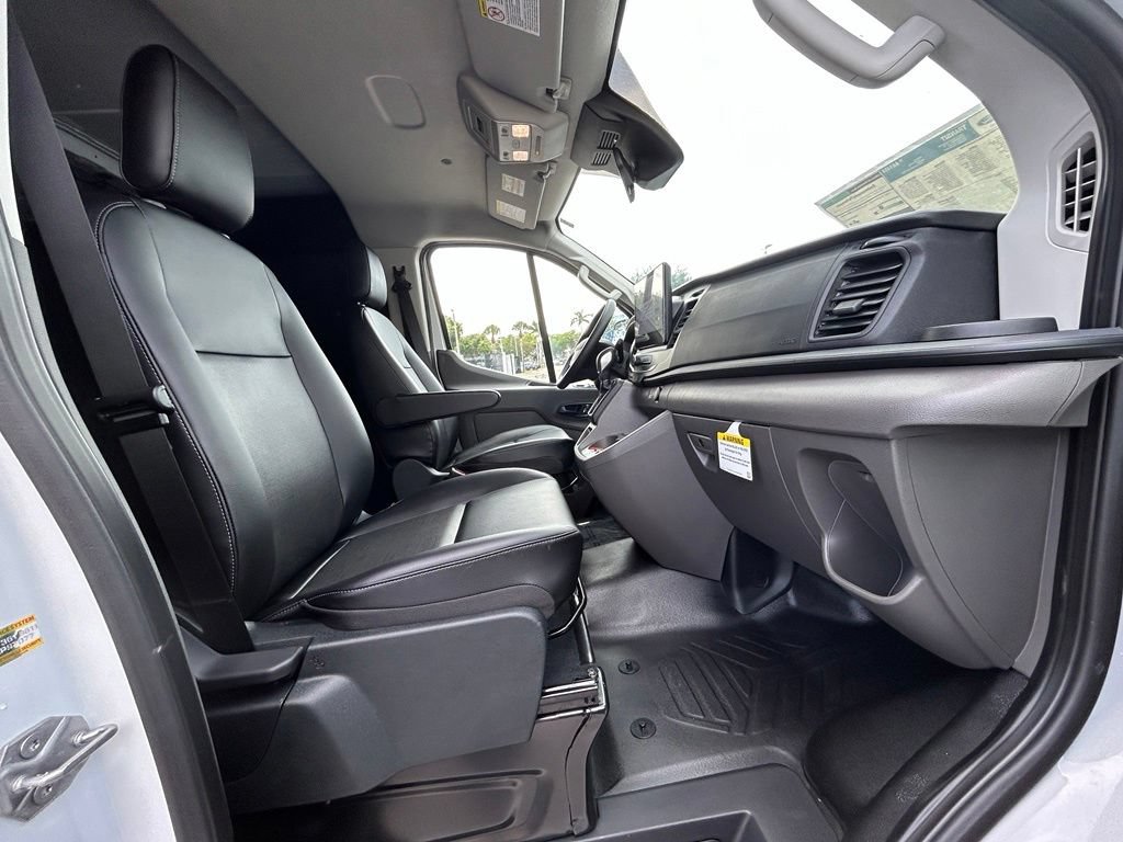 New 2026 Ford Transit 150 Low Roof w/ Load Area Protection Package RWD image 21