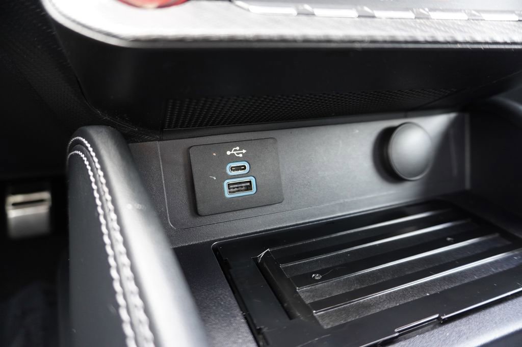 Used 2024 Ford Mustang Premium image 19