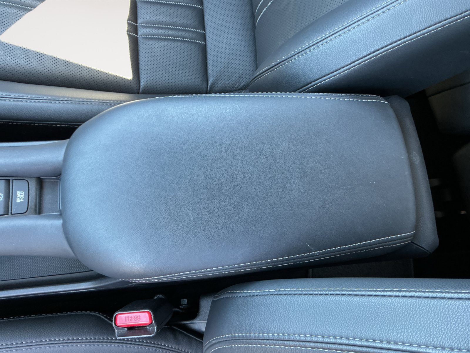 Used 2024 Honda HR-V EX-L image 11