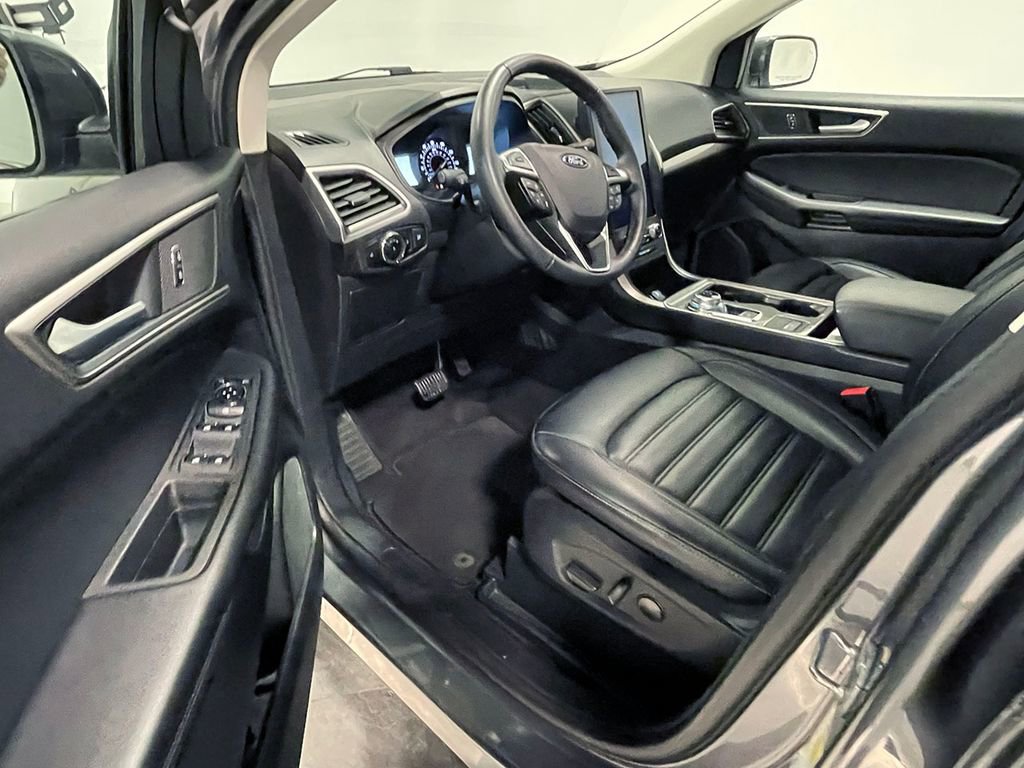 Used 2024 Ford Edge SEL image 17