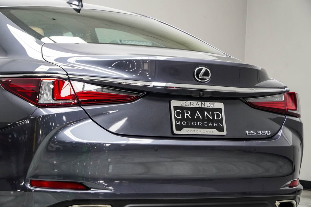 Used 2025 Lexus ES 350 w/ Premium Package FWD image 13