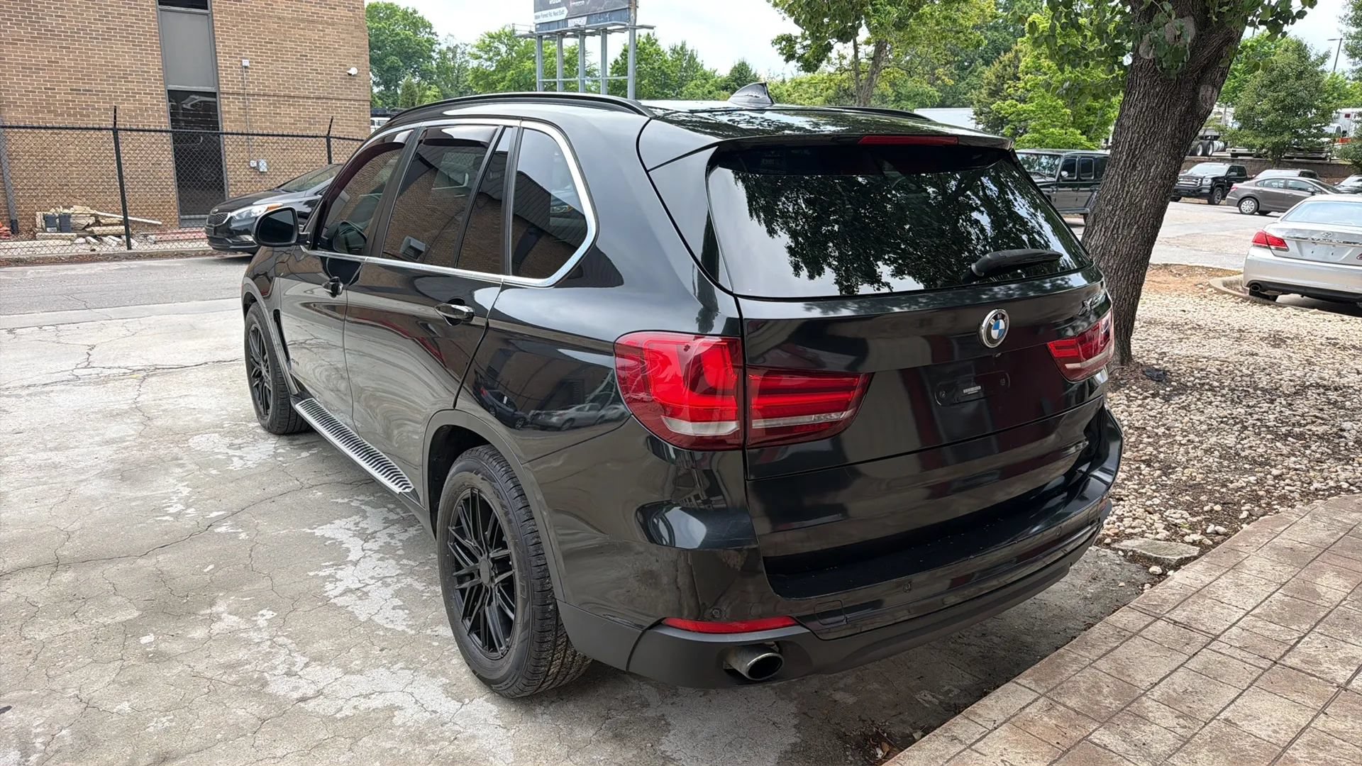 Used 2016 BMW X5 xDrive35i w/ Premium Package AWD/4WD image 3