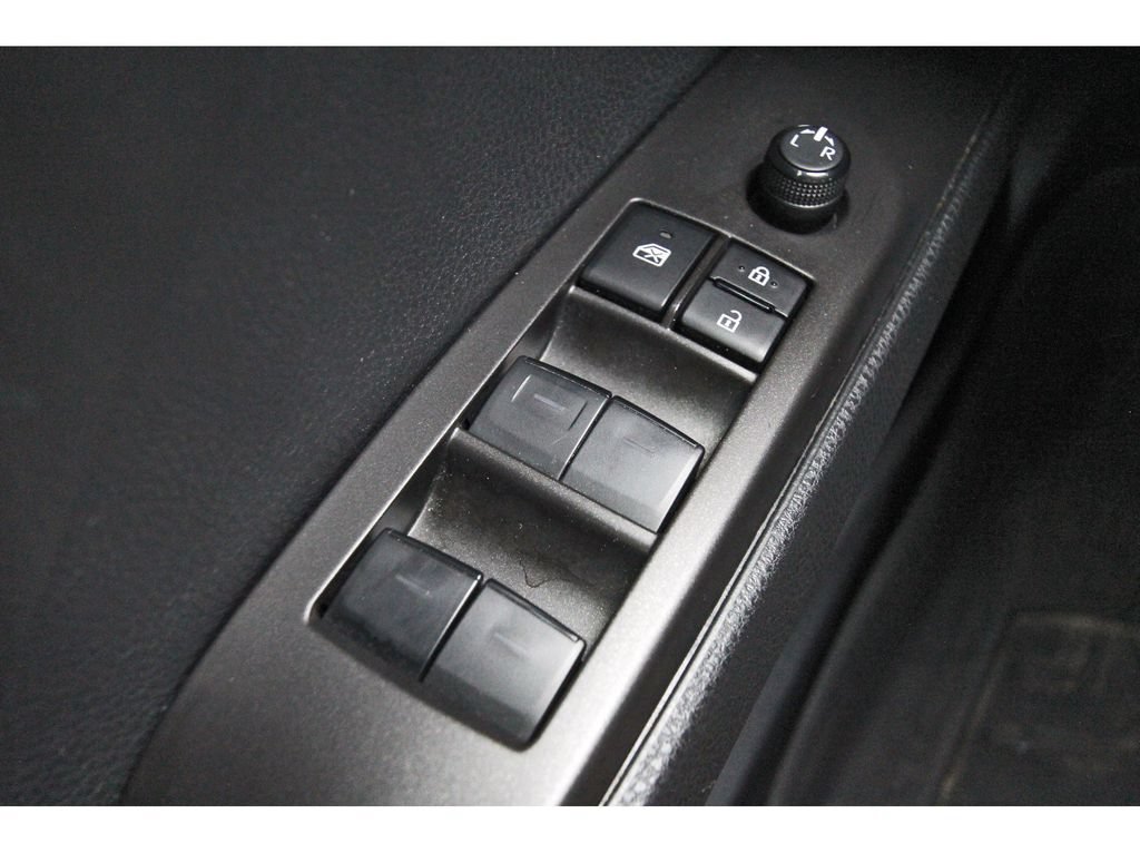Used 2024 Toyota Camry SE FWD image 24