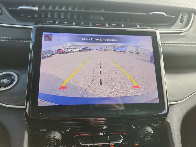 Used 2023 Jeep Grand Cherokee L Limited image 11