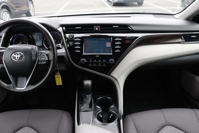 Used 2020 Toyota Camry LE FWD image 14