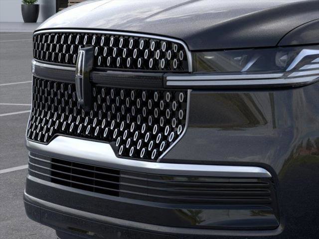 New 2026 Lincoln Navigator L Premier AWD/4WD image 17