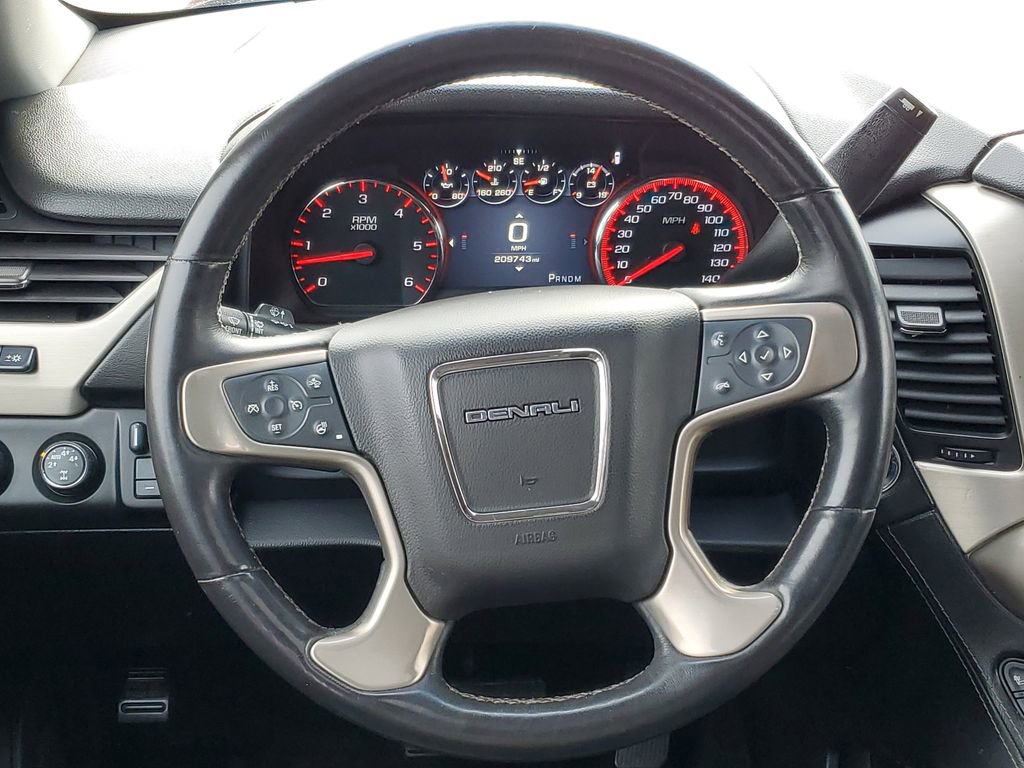 Used 2015 GMC Yukon Denali w/ Premium Package image 30