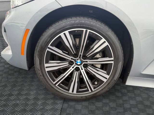 Certified 2025 BMW 330i xDrive Sedan AWD/4WD image 12