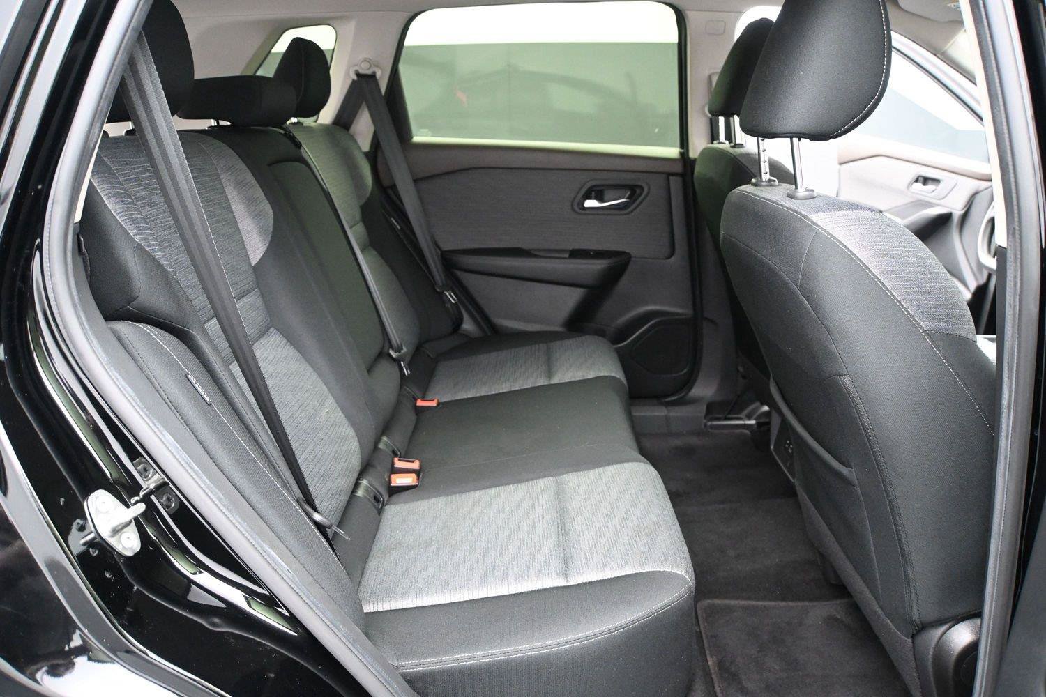Used 2023 Nissan Rogue SV AWD/4WD image 39