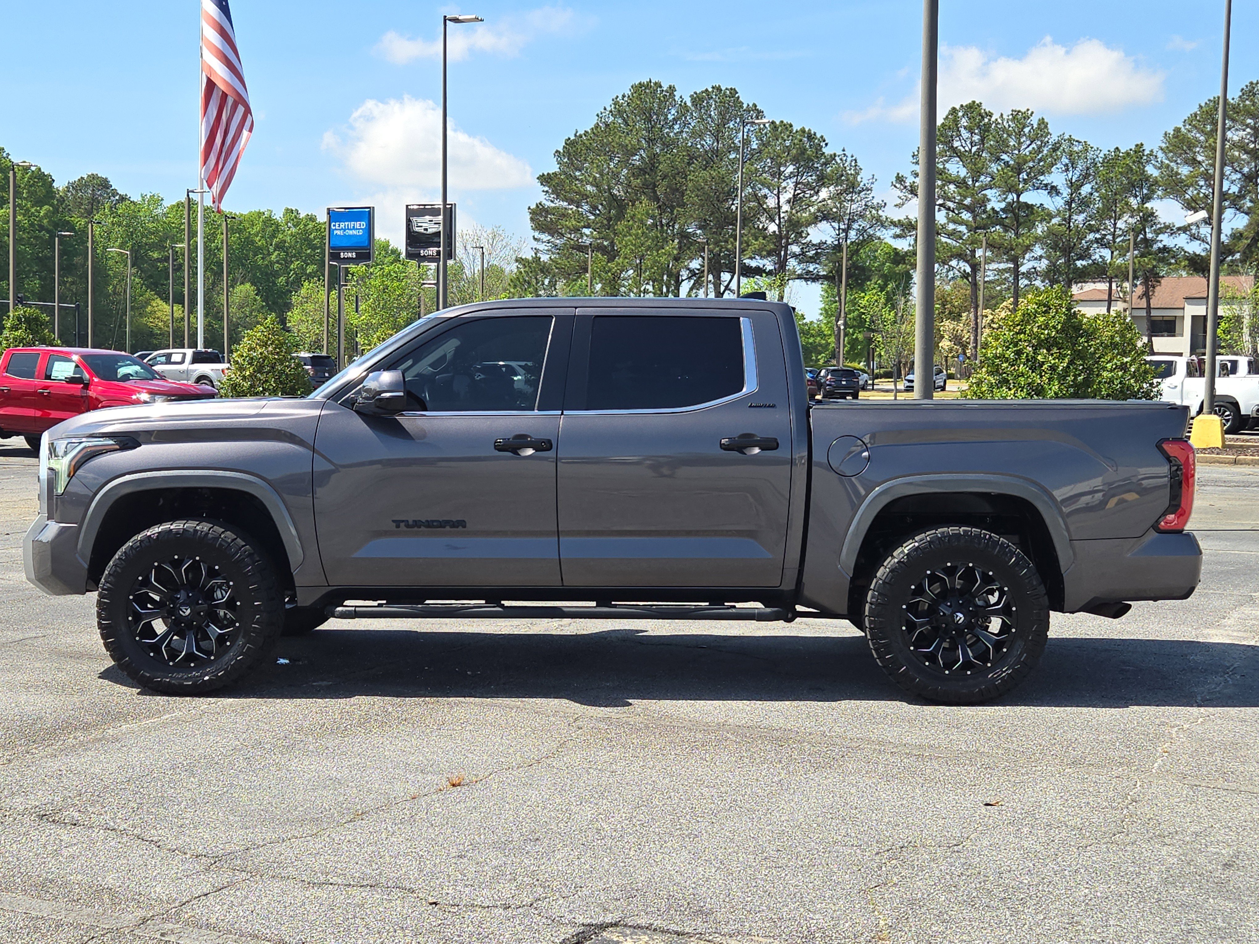 Used 2022 Toyota Tundra Limited image 13