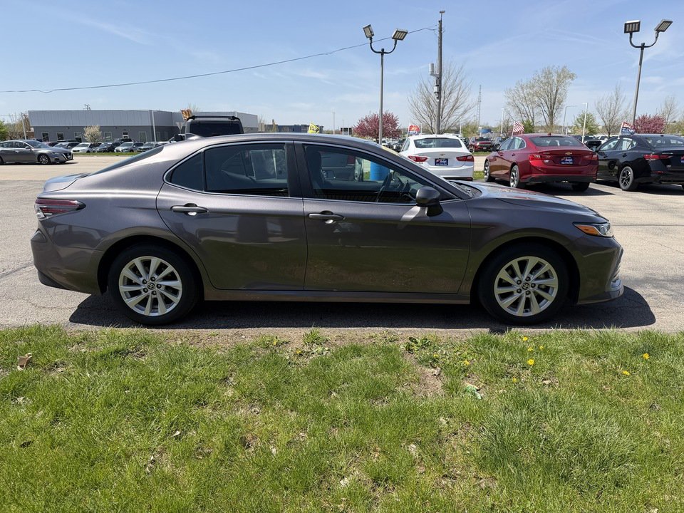 Used 2024 Toyota Camry LE AWD/4WD image 5