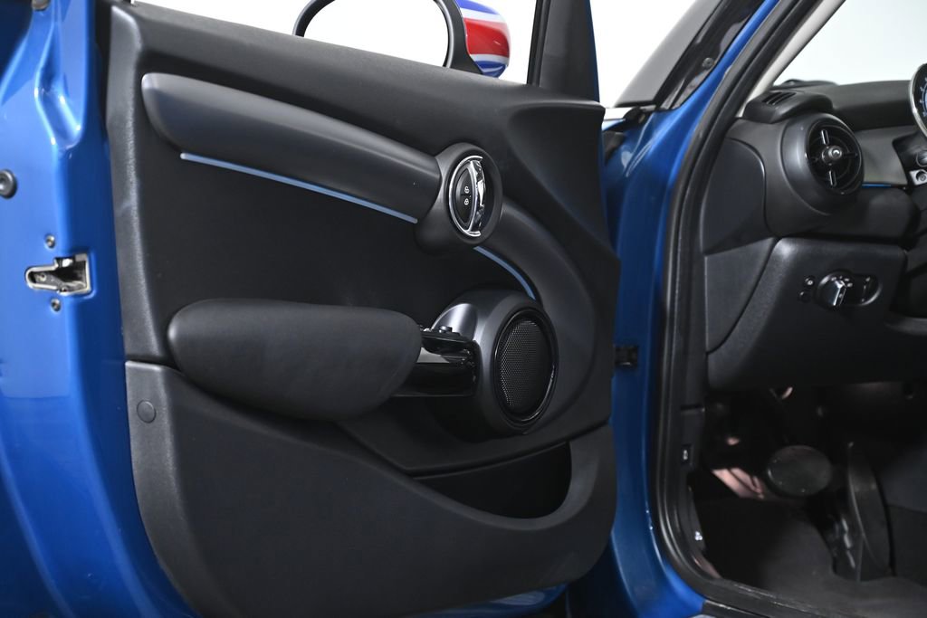 Used 2024 MINI Cooper S image 31
