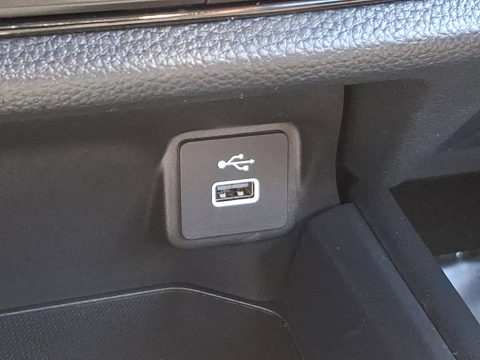 Used 2023 Honda HR-V LX image 23