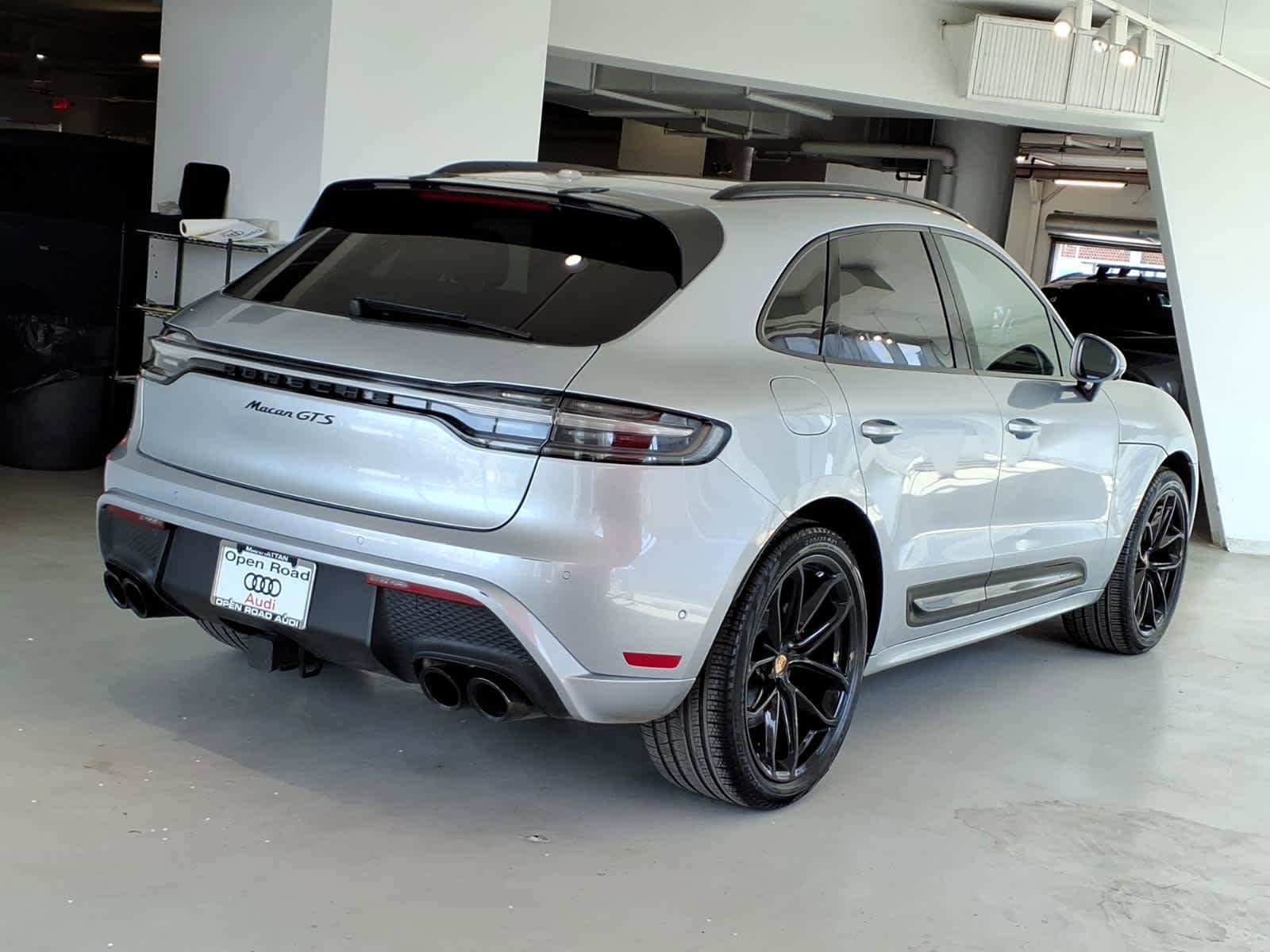 Used 2025 Porsche Macan GTS AWD/4WD image 4