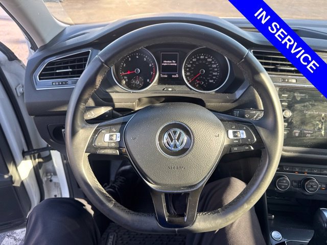 Used 2020 Volkswagen Tiguan SE w/ Panoramic Sunroof Package AWD/4WD image 10