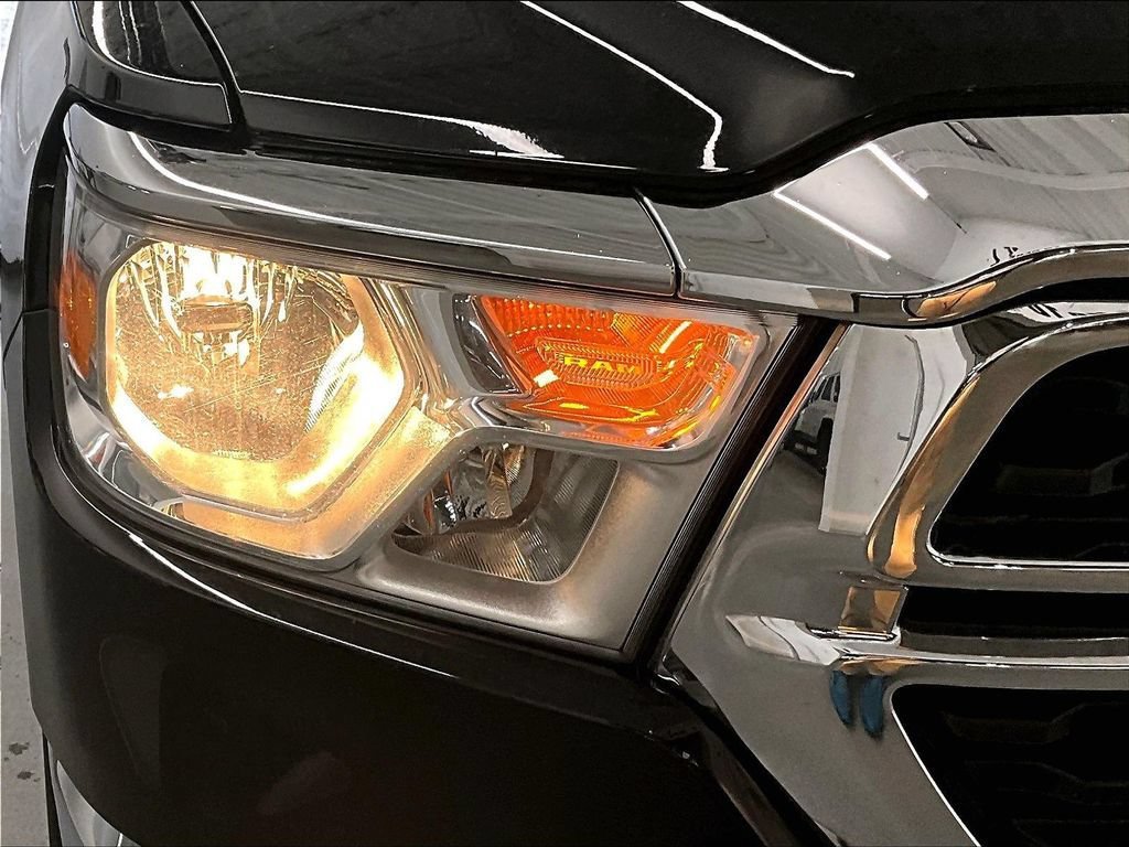 Used 2023 RAM 1500 Big Horn AWD/4WD image 30