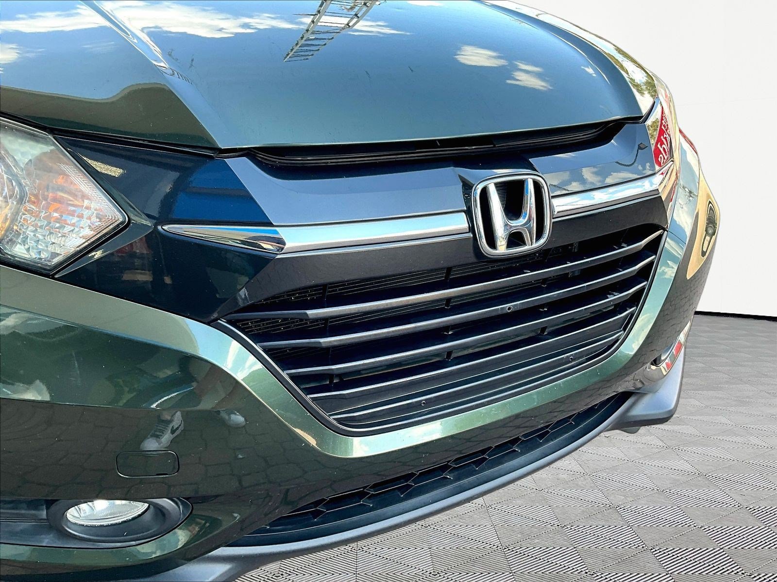 Used 2016 Honda HR-V EX image 31